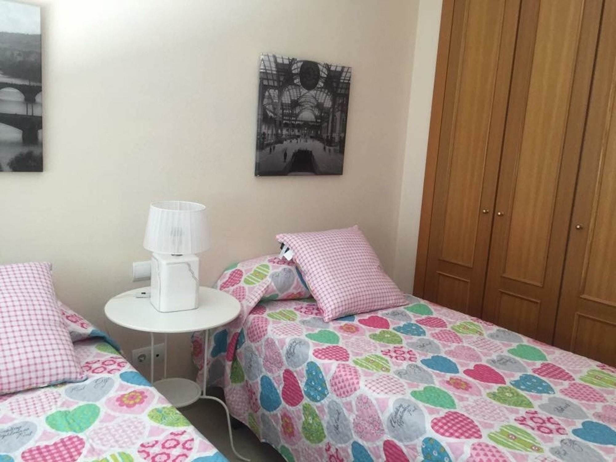 With 3 Bedrooms In Malaga, With Wonderful View, Furnish * Malaga